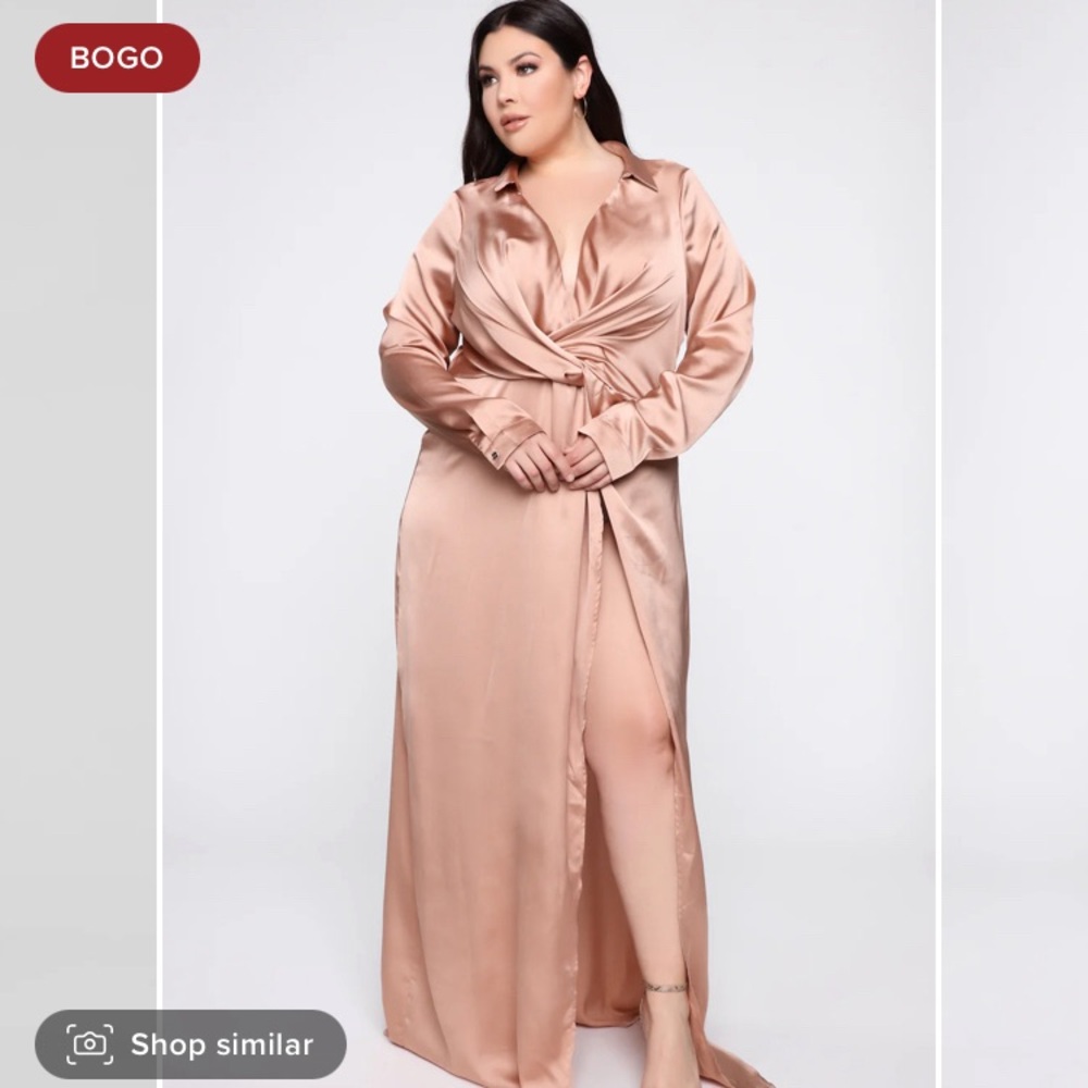 FASHION NOVA SIZE MEDIUM SILK MAXI DRESS